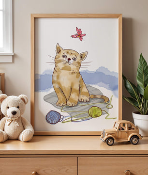 Adorable Kitten Playing with Yarn and Watching Butterfly - Mi tienda
