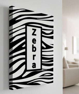 Diseño elegante de impresión de cebra con acento de texto en negrita