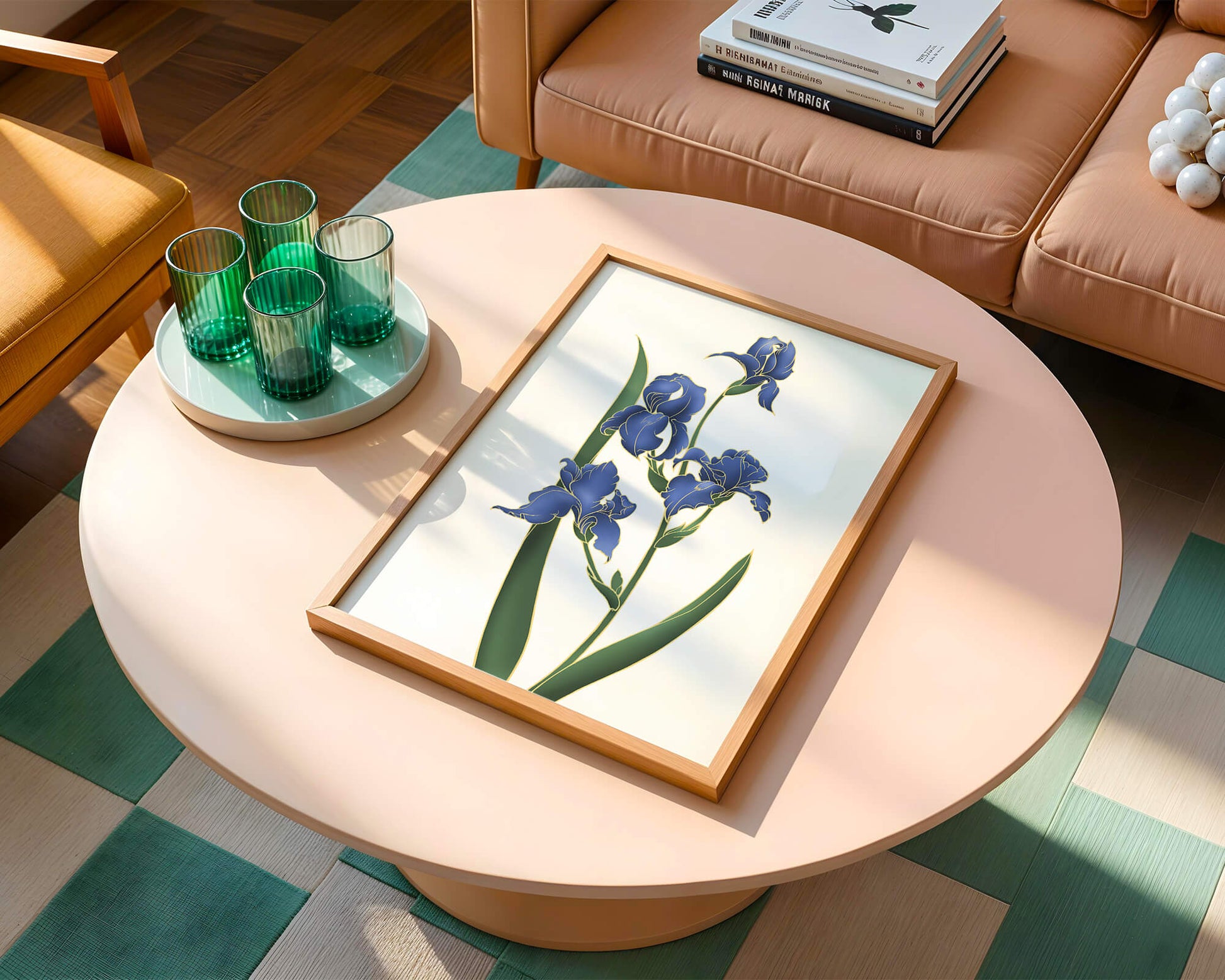 Flores de lirio azul elegantes con acentos dorados sobre un fondo blanco