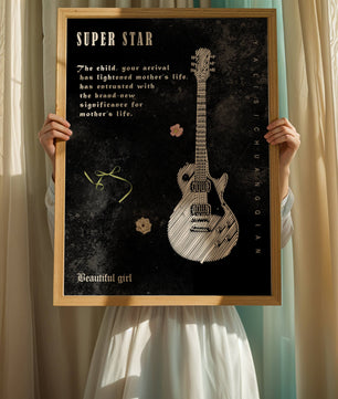 Ilustración de guitarra en blanco y negro artística con texto conmovedor