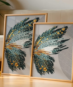 Ala de mariposa abstracta con detalles turquesa y dorados