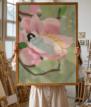 Escena onírica de una mujer durmiendo en una gran flor rosa