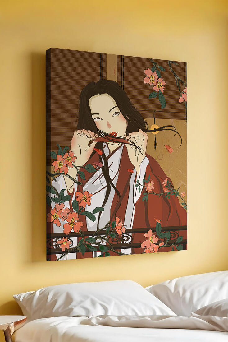 Japanerin spielt Flöte zwischen Blumen in traditioneller Umgebung