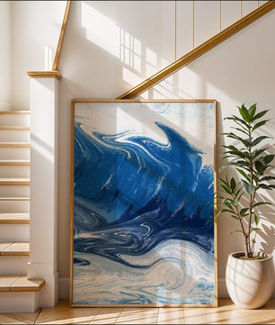 Pintura abstracta de ola oceánica azul y blanca con patrones giratorios