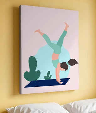 Ilustración de una mujer practicando la postura de parada de manos en yoga