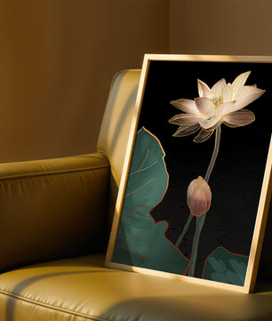 Flor de loto con detalles dorados sobre fondo oscuro