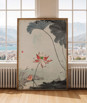 Aquarell Lotusblüte mit Seerosenblättern in ruhiger Szene