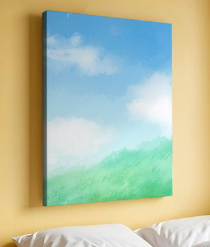Un paisaje sereno de cielo azul y césped verde