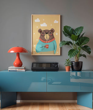 Ilustración de un oso acogedor disfrutando del té con gafas