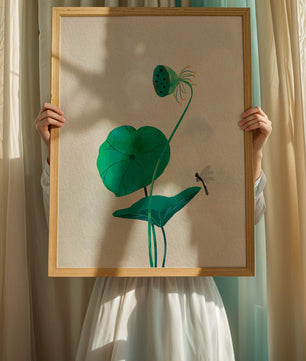 Lotus Flower and Dragonfly with Watercolor Effect - Mi tienda