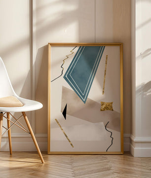 Abstraktes geometrisches Kunstwerk mit goldenen Akzenten und dynamischen Formen
