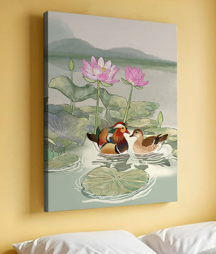 Patos mandarines y flores de loto en un estanque tranquilo
