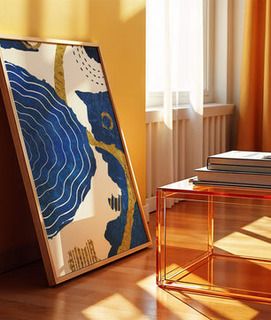 Diseño abstracto ondulado azul y dorado con patrones geométricos