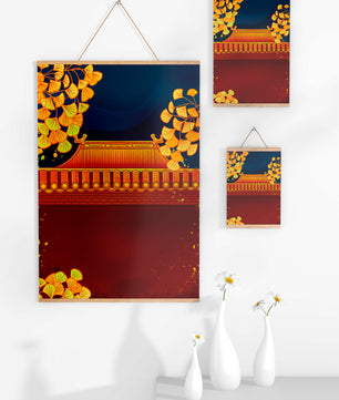 Traditionelles asiatisches Dach mit goldenem Laub auf dunklem Abendhimmel
