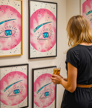 Abstract Eye Illustration with Pink Background and Blue Accents - Mi tienda