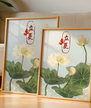 Fleurs de lotus élégantes avec calligraphie et papillon
