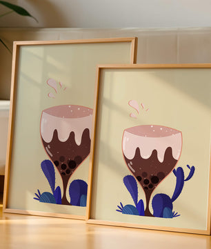 Illustration eines skurrilen Weinglases mit Flüssigkeitsspritzern und violetten Pflanzen