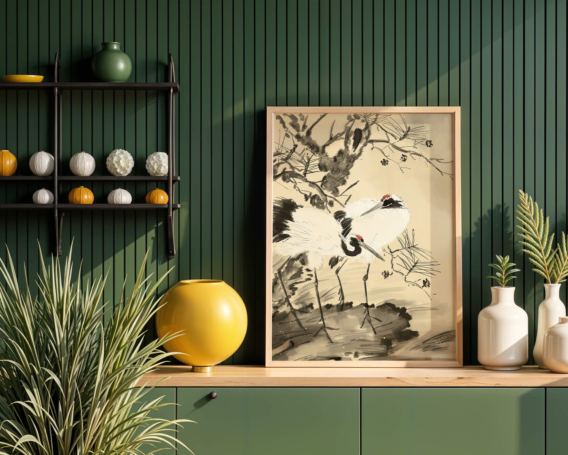 Pintura tradicional japonesa de grullas con pino y detalles dorados