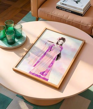 Illustration élégante à l’aquarelle d’une femme traditionnelle en tenue rose