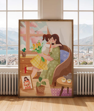 Escena acogedora en la sala de estar con madre e hija abrazándose cerca de la ventana