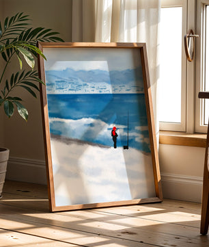 Winterlandschaft mit Person in roter Jacke am Meer