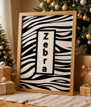 Diseño elegante de impresión de cebra con acento de texto en negrita