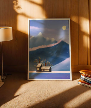 Paysage de montagne enneigée avec des maisons et des arbres sous la lumière de la lune