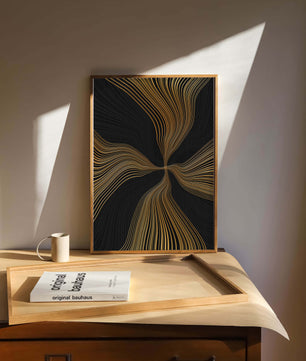 Líneas doradas abstractas sobre fondo negro con flujo dinámico