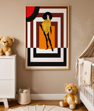 Ilustración de moda con figura en dorado y fondo geométrico