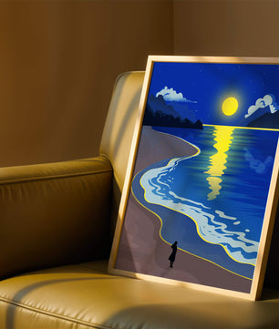 Plage au clair de lune avec montagnes et reflets sous le ciel nocturne