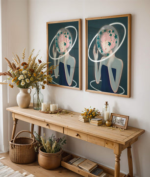 Portrait fantastique onirique avec une silhouette éthérée aux cheveux roses