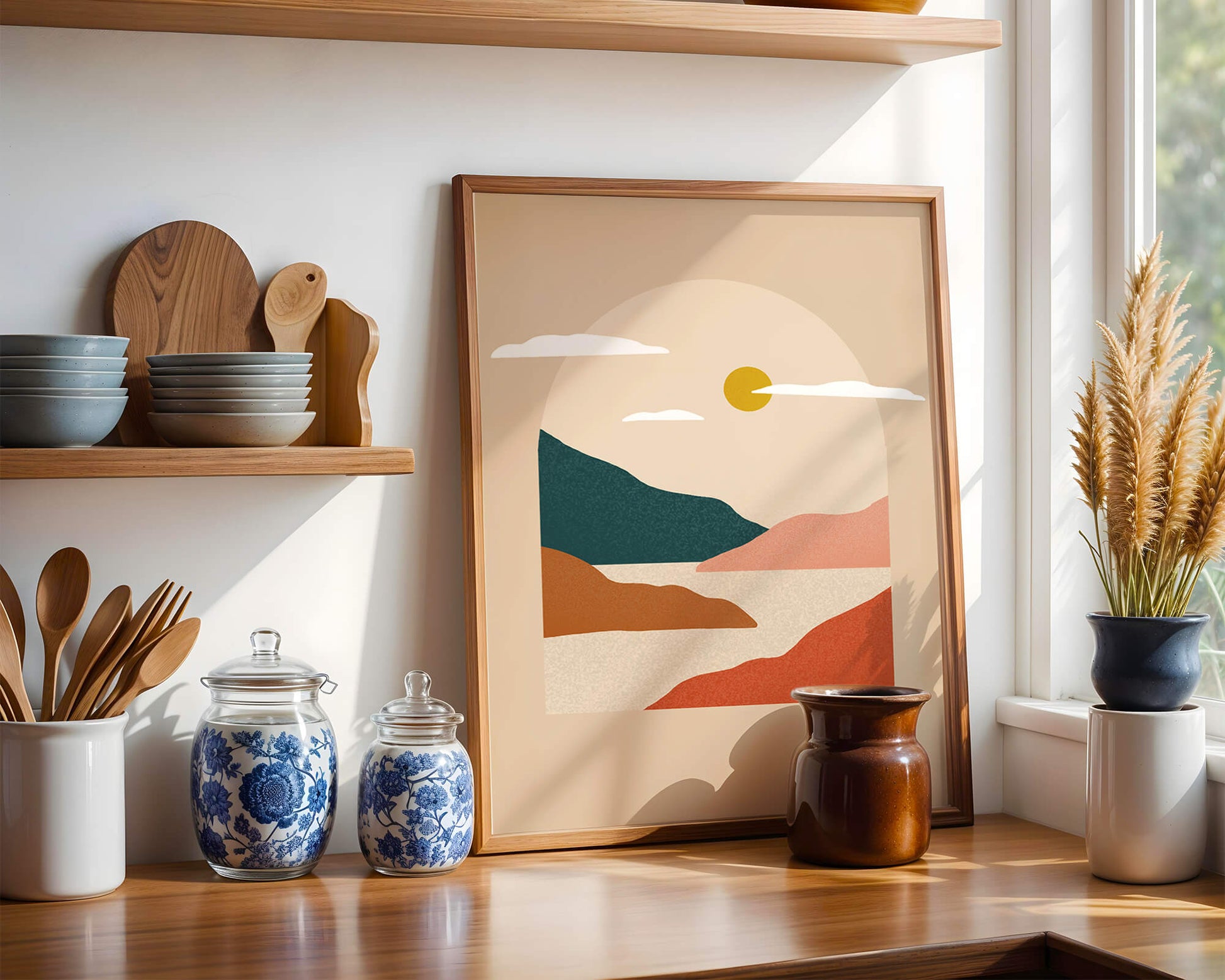 Paysage minimaliste avec montagnes et soleil