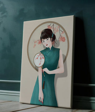 Elegante Illustration einer Frau in traditioneller Kleidung mit einem Fächer mit Kirschblüten