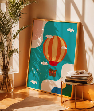 Bunte Heißluftballon-Illustration mit Wolken und abstrakten Formen