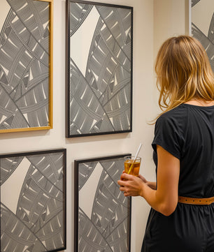 Detailed Abstract Geometric Pattern with Interwoven Stripes - Mi tienda