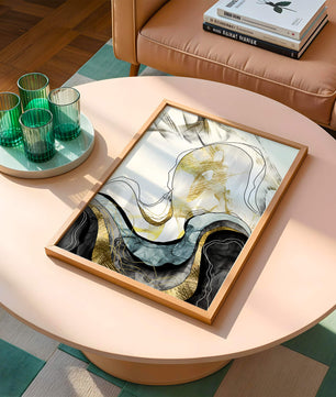 Arte abstracto con líneas fluidas y detalles dorados