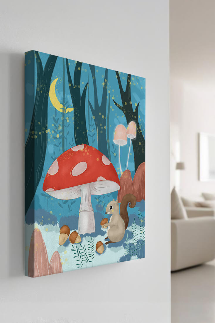Escena caprichosa de bosque con ardillas y hongos bajo la luz de la luna.