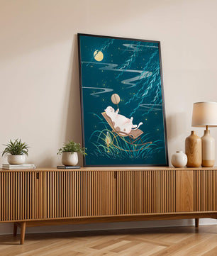 Adorable ilustración de un gato relajándose en un jardín iluminado por la luna con linterna