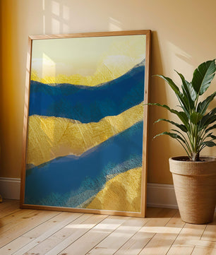 Paisaje abstracto con capas texturizadas en azul y amarillo
