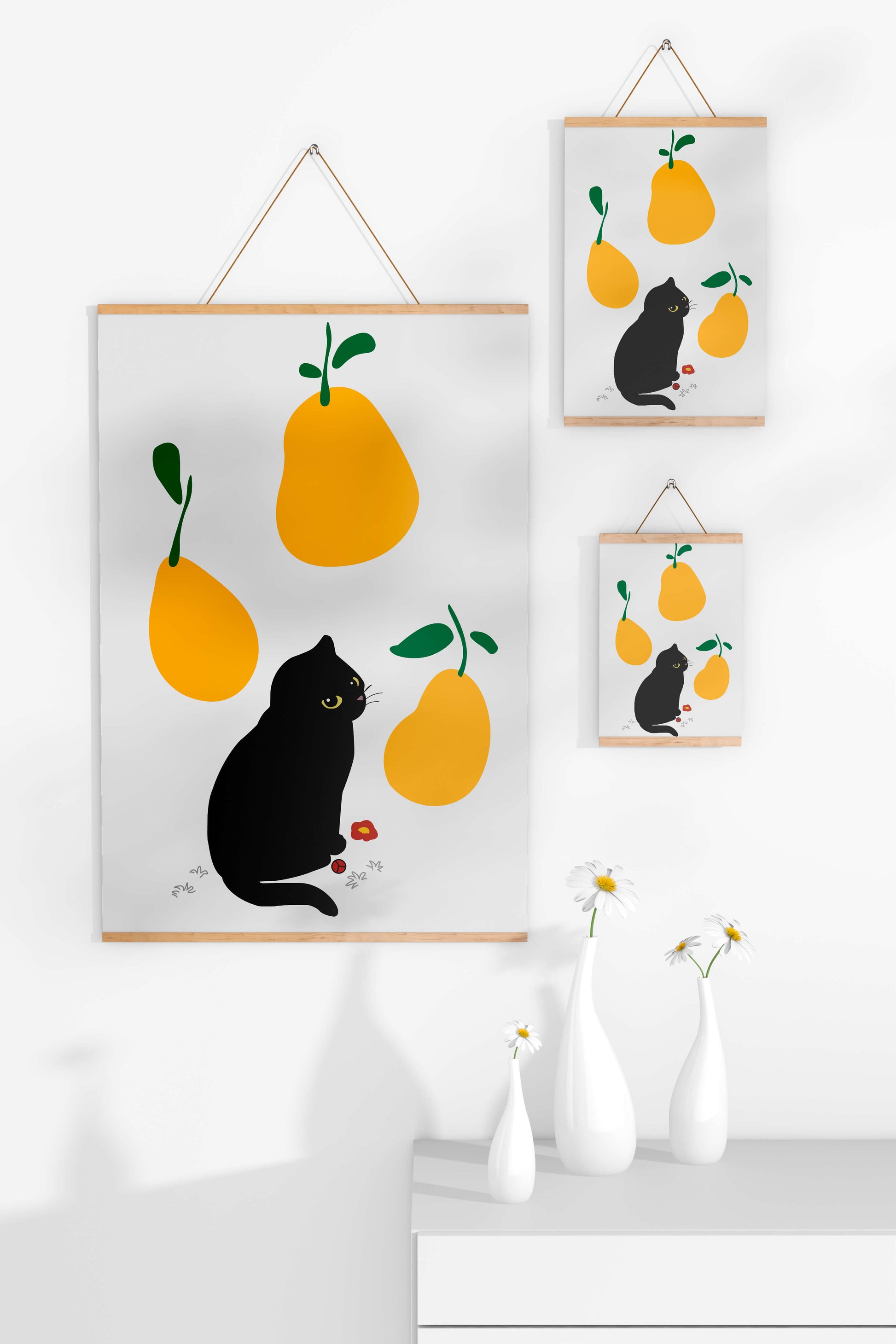 Ilustración de gato negro con peras amarillas y hojas verdes