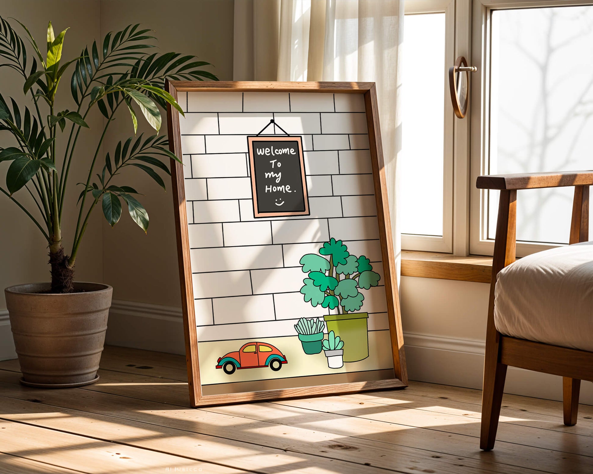 Kreidetafel-Schild mit Topfpflanzen und Spielzeugauto auf Ziegelmauer-Hintergrund