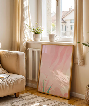Diseño floral abstracto en rosa suave con hojas estilizadas y ondas