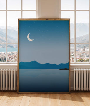 Paisaje Nocturno Sereno con Luna Creciente y Faro