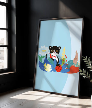 Ilustración de un gato con mariquita y flores sobre fondo azul claro