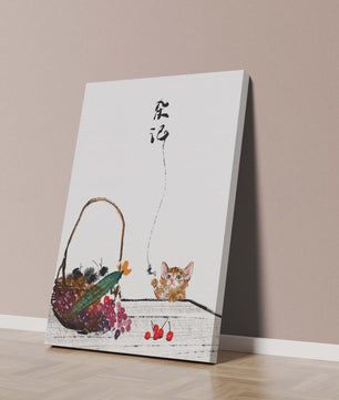 Juguetón gatito con frutas y arte de caligrafía