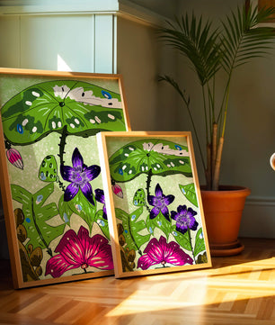 Bunte Blumenillustration mit exotischen Blumen und Blättern