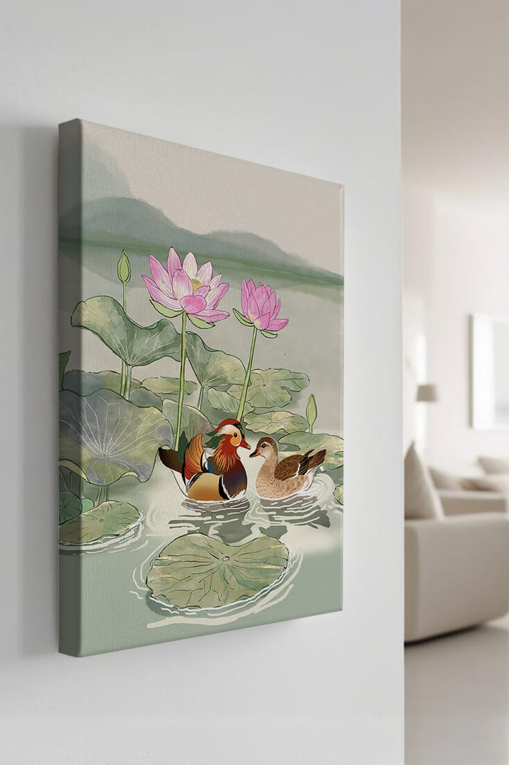 Patos mandarines y flores de loto en un estanque tranquilo