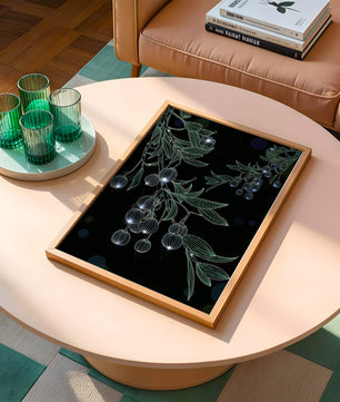 Elegante botanische Illustration mit leuchtenden Früchten und Blättern