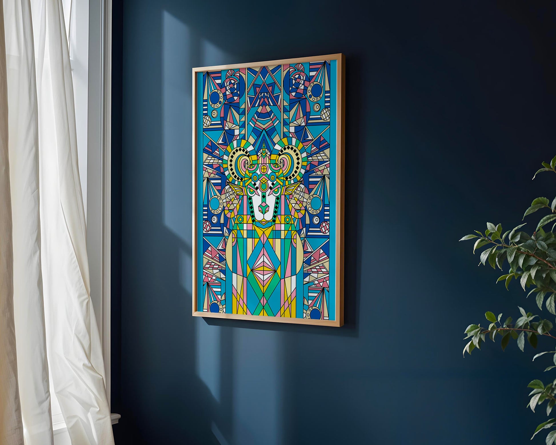 Diseño geométrico colorido de carnero con patrones simétricos