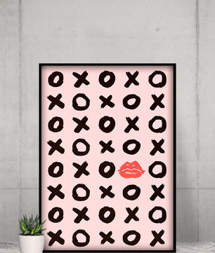 Playful Pink Pattern with XOXO and Lip Print - Mi tienda